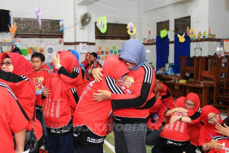 In House Training SD Muhammadiyah Kota Barat Program Khusus