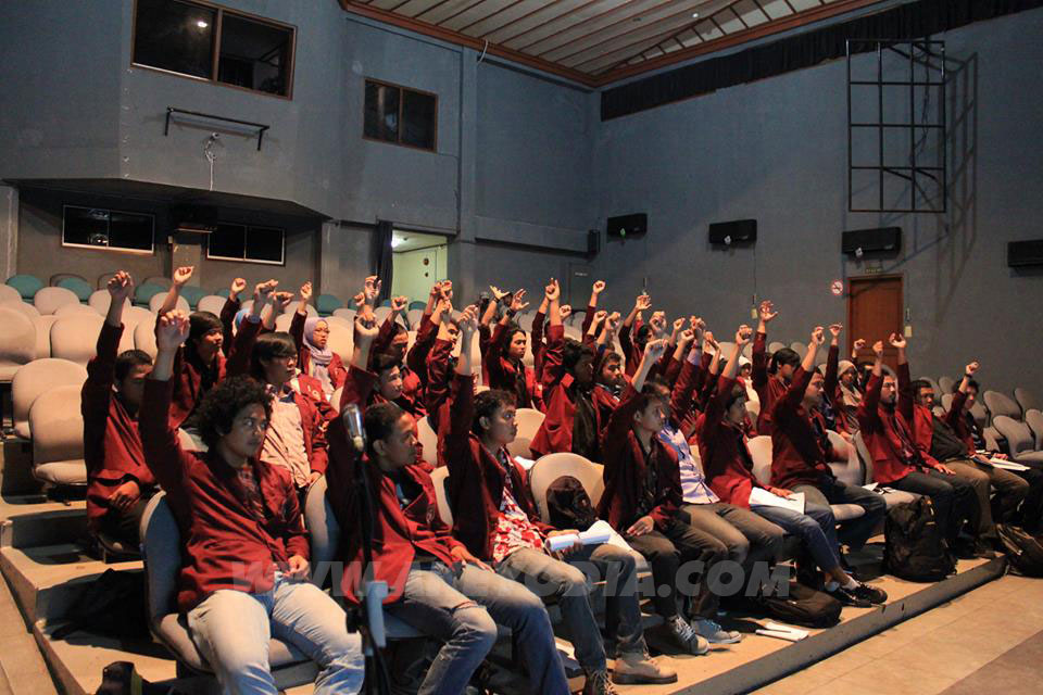 Institut Seni Indonesia isi