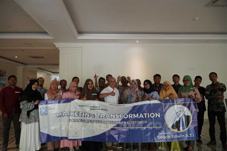 Menumbuhkan Kesadaran tentang Manfaat Media Sosial bagi Pelaku UMKM