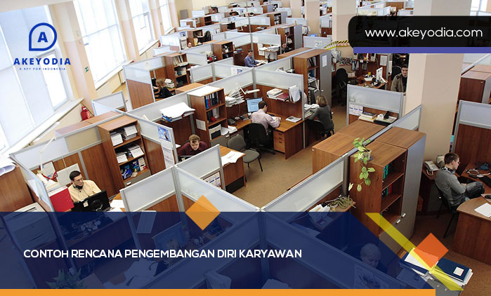 contoh pengembangan diri karyawan